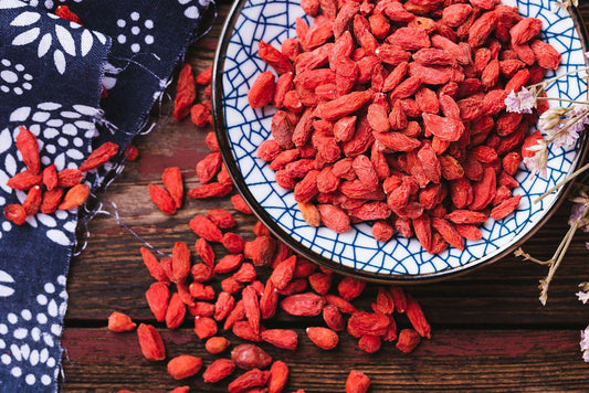 Goji berries to go with Shaoxing Rice Wine 绍兴花雕酒黄酒配枸杞